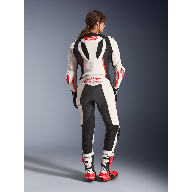 Dámská jednodílná kožená kombinéza na motorku Alpinestars Stella GP-R7 bílo-fluo červeno-černá
