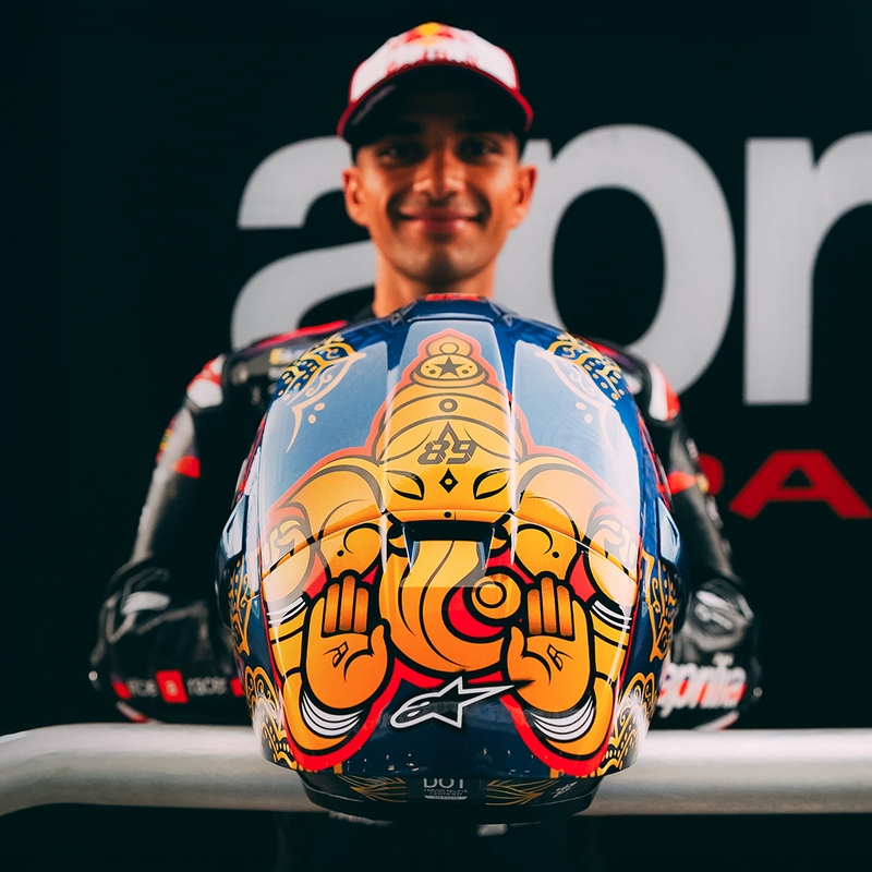 Integrální helma na motorku Alpinestars Supertech R10 Marthainator limitovaná edice JORGE MARTIN modro perleťovo zlato červená