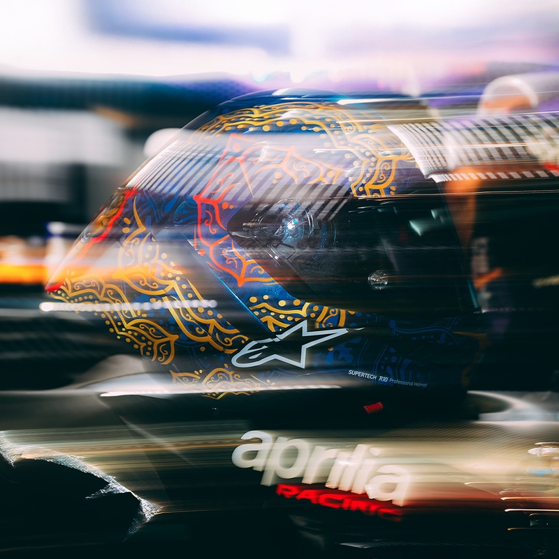 Integrální helma na motorku Alpinestars Supertech R10 Marthainator limitovaná edice JORGE MARTIN modro perleťovo zlato červená
