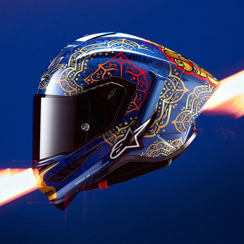 Integrální helma na motorku Alpinestars Supertech R10 Marthainator limitovaná edice JORGE MARTIN modro perleťovo zlato červená