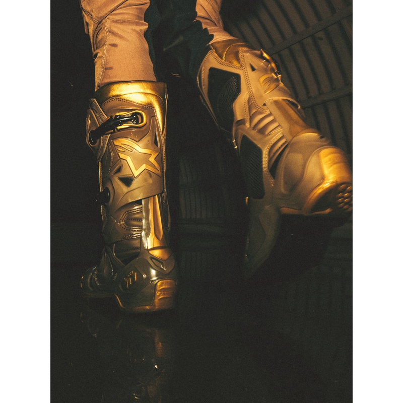 Boty na motorku Alpinestars TECH 10 limitovaná edice AIR GOLD hnědo zlaté