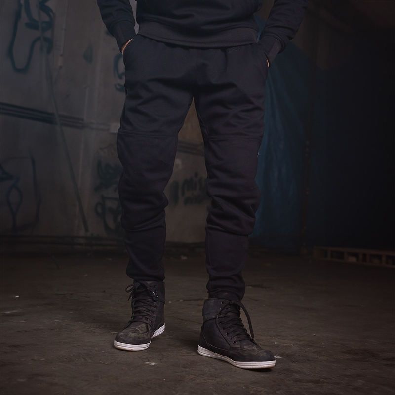 Zkrácené kalhoty na motorku Oxford Armourlite AA Joggers černé