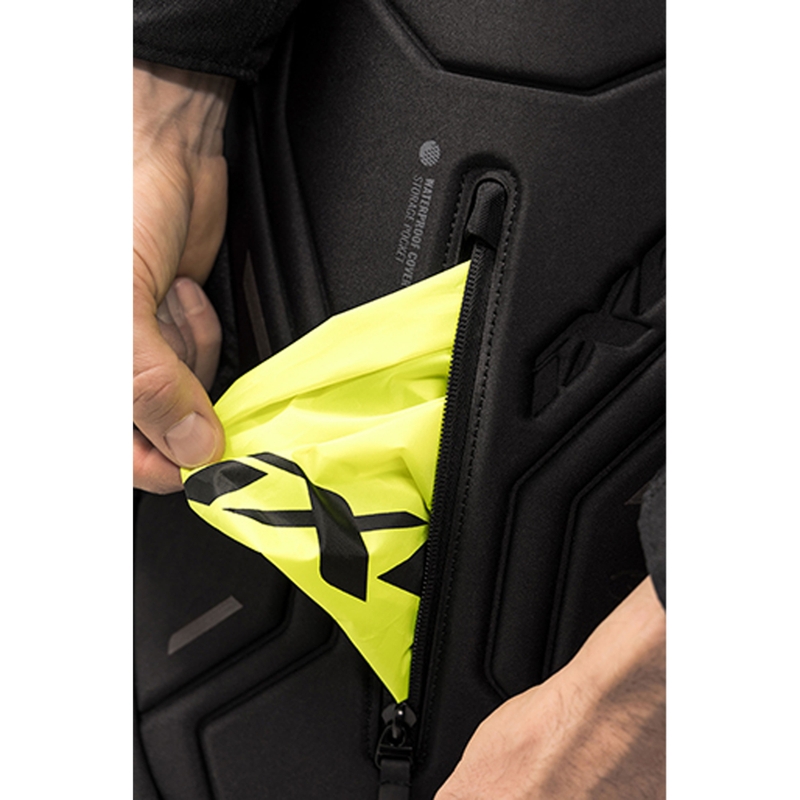 Batoh na motorku IXON R-Laser 25 l černý