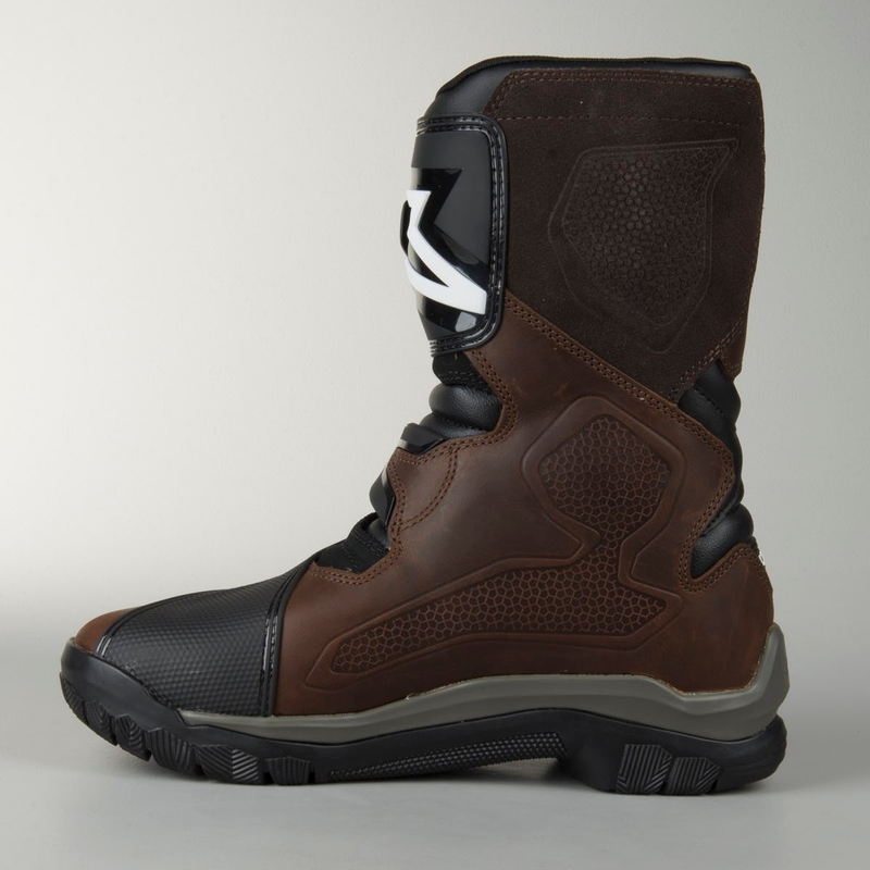 Boty na motorku Alpinestars Belize Oiled Drystar hnědé