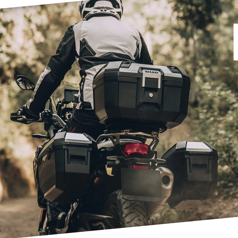 Boční kufry na motorku SHAD TR27 černá (pár)